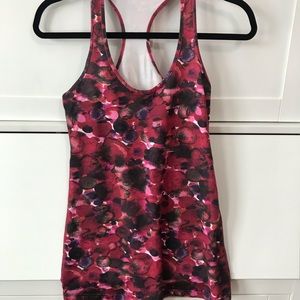 Lululemon printed tank size Medium